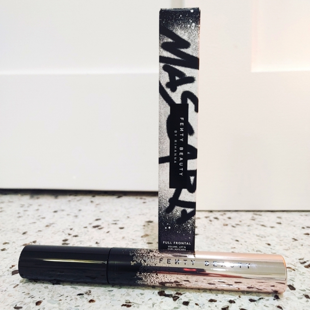 Fenty FULL FRONTAL VOLUME, LIFT & CURL Mascara full size!!